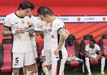 6t体育-高拉力训练器的多种使用技巧与肌肉塑形